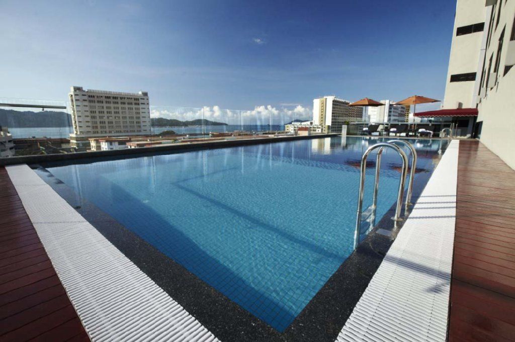 Horizon Hotel Kota Kinabalu Extérieur photo